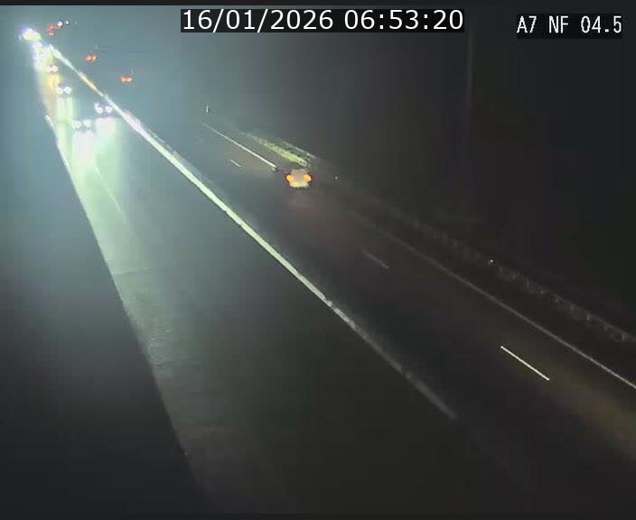 <h2>Caméra autoroute Luxembourg A7 - Passage à gibier Rëngelbour - direction Tunnel Grouft</h2>