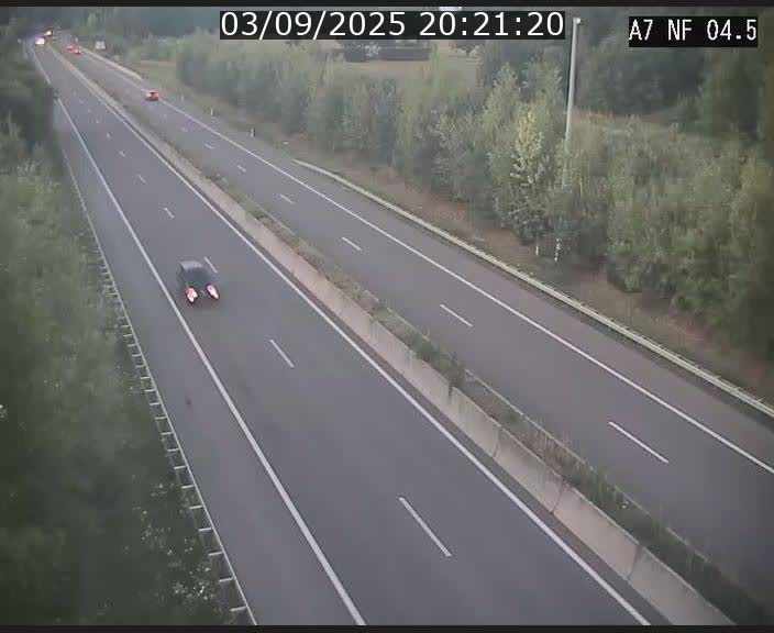<h2>Caméra autoroute Luxembourg A7 - Passage à gibier Rëngelbour - direction Tunnel Grouft</h2>