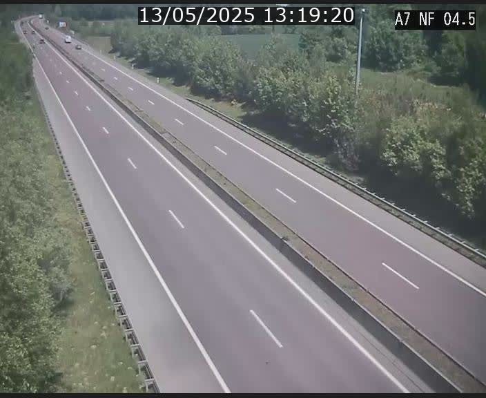 <h2>Caméra autoroute Luxembourg A7 - Passage à gibier Rëngelbour - direction Tunnel Grouft</h2>