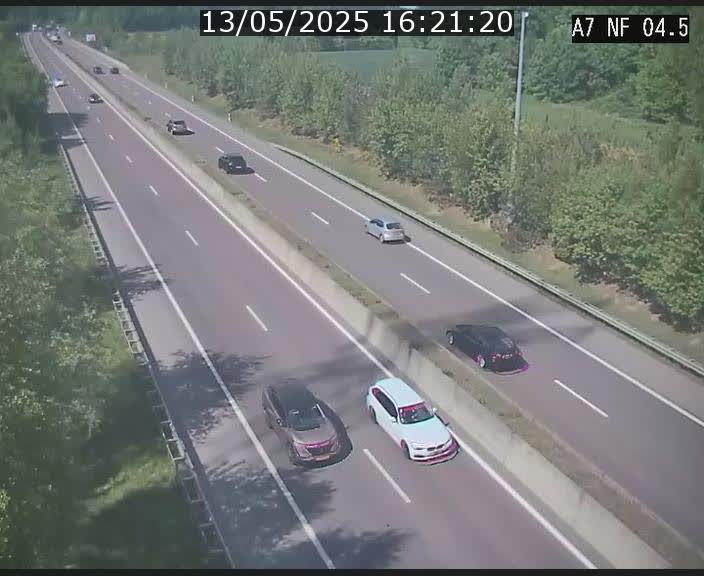 <h2>Caméra autoroute Luxembourg A7 - Passage à gibier Rëngelbour - direction Tunnel Grouft</h2>