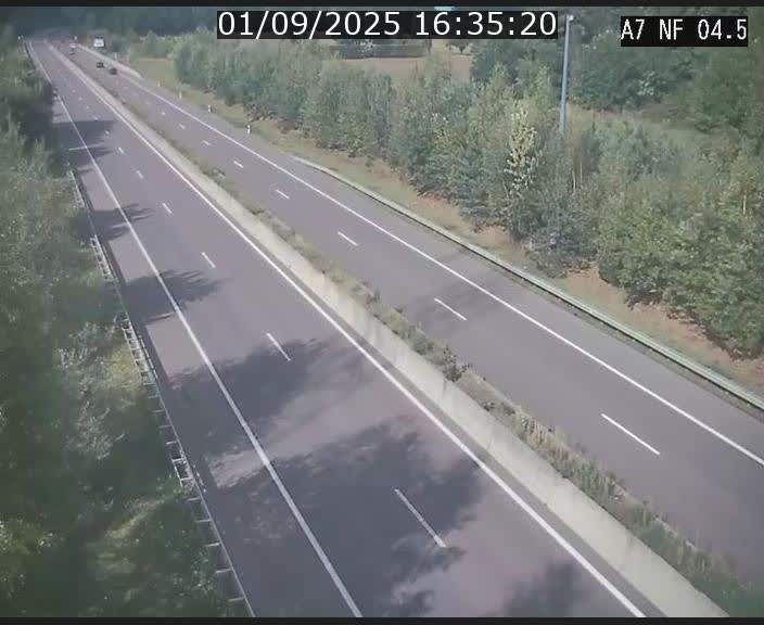 <h2>Caméra autoroute Luxembourg A7 - Passage à gibier Rëngelbour - direction Tunnel Grouft</h2>
