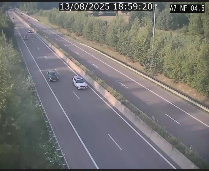 <h2>Caméra autoroute Luxembourg A7 - Passage à gibier Rëngelbour - direction Tunnel Grouft</h2>