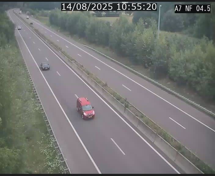 <h2>Caméra autoroute Luxembourg A7 - Passage à gibier Rëngelbour - direction Tunnel Grouft</h2>