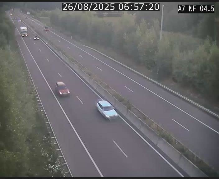<h2>Caméra autoroute Luxembourg A7 - Passage à gibier Rëngelbour - direction Tunnel Grouft</h2>