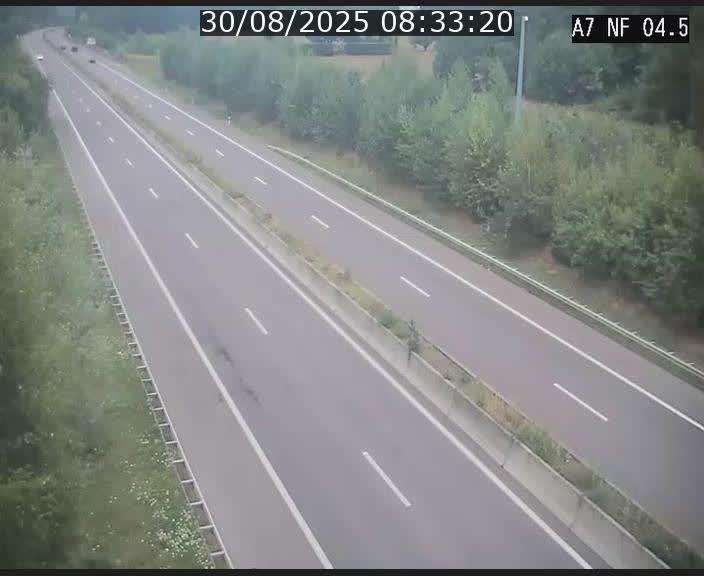 <h2>Caméra autoroute Luxembourg A7 - Passage à gibier Rëngelbour - direction Tunnel Grouft</h2>