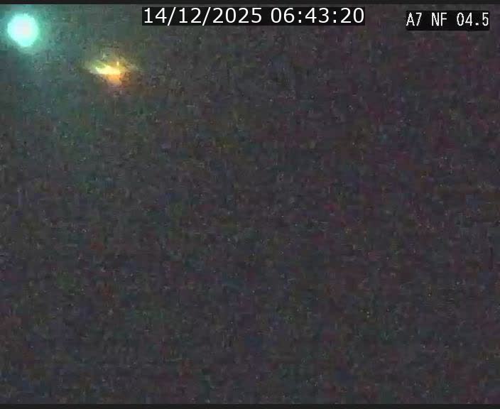 Caméra autoroute Luxembourg A7 - Passage à gibier Rëngelbour - direction Tunnel Grouft