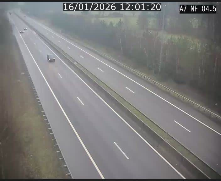 <h2>Caméra autoroute Luxembourg A7 - Passage à gibier Rëngelbour - direction Tunnel Grouft</h2>