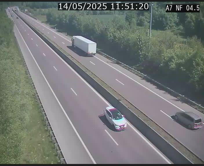 <h2>Caméra autoroute Luxembourg A7 - Passage à gibier Rëngelbour - direction Tunnel Grouft</h2>