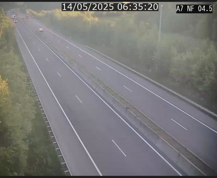 <h2>Caméra autoroute Luxembourg A7 - Passage à gibier Rëngelbour - direction Tunnel Grouft</h2>