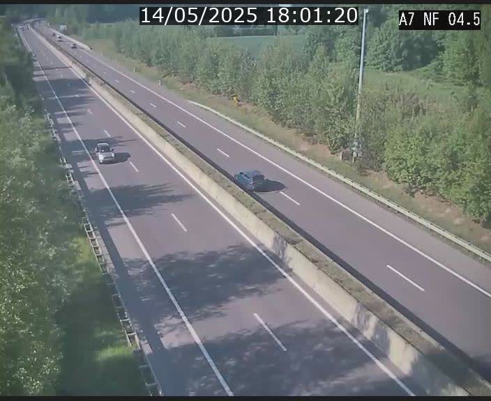 <h2>Caméra autoroute Luxembourg A7 - Passage à gibier Rëngelbour - direction Tunnel Grouft</h2>