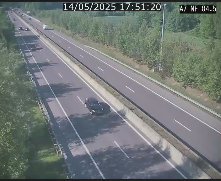<h2>Caméra autoroute Luxembourg A7 - Passage à gibier Rëngelbour - direction Tunnel Grouft</h2>