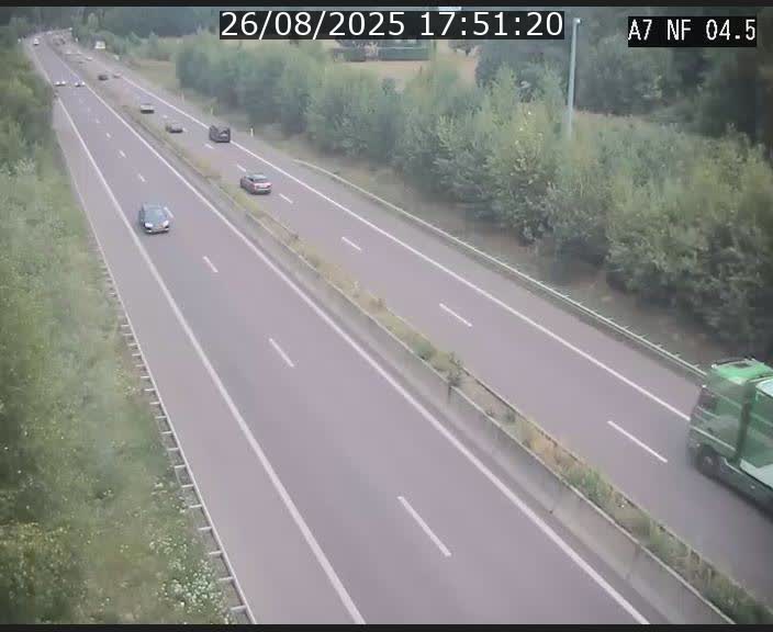 <h2>Caméra autoroute Luxembourg A7 - Passage à gibier Rëngelbour - direction Tunnel Grouft</h2>