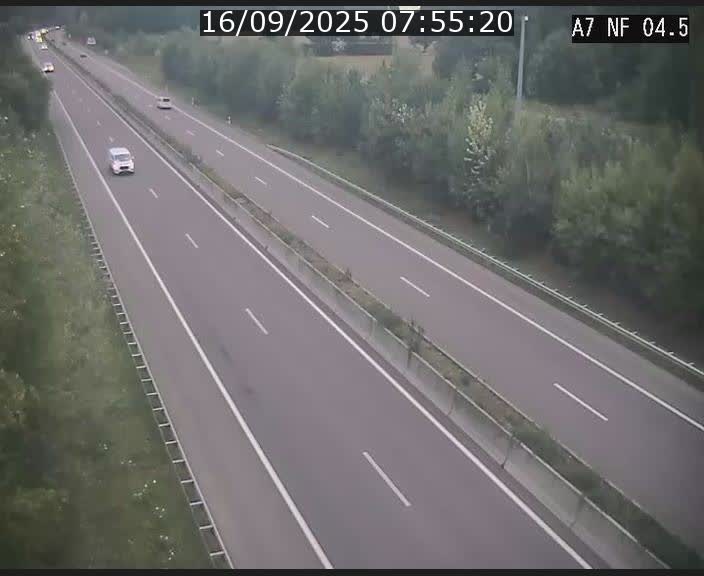 <h2>Caméra autoroute Luxembourg A7 - Passage à gibier Rëngelbour - direction Tunnel Grouft</h2>