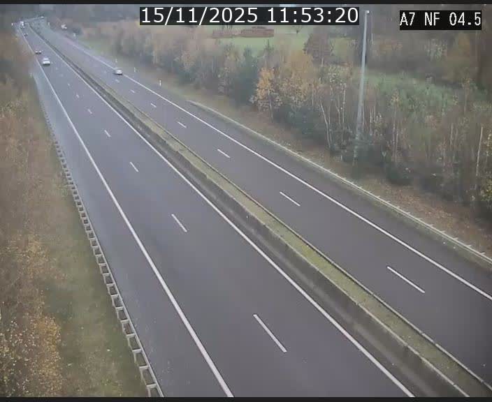Caméra autoroute Luxembourg A7 - Passage à gibier Rëngelbour - direction Tunnel Grouft
