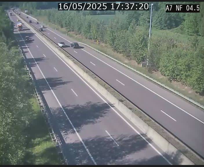<h2>Caméra autoroute Luxembourg A7 - Passage à gibier Rëngelbour - direction Tunnel Grouft</h2>