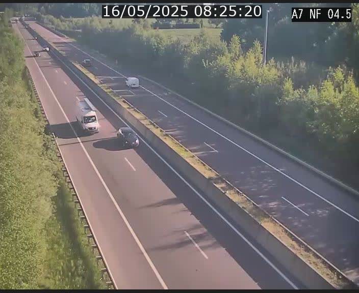 <h2>Caméra autoroute Luxembourg A7 - Passage à gibier Rëngelbour - direction Tunnel Grouft</h2>