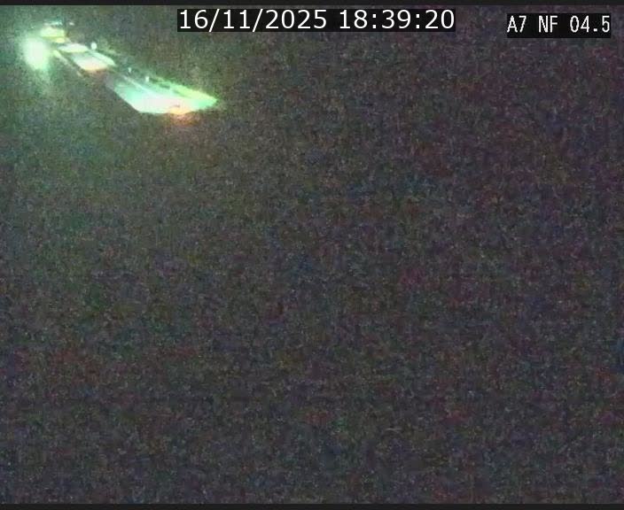 Caméra autoroute Luxembourg A7 - Passage à gibier Rëngelbour - direction Tunnel Grouft