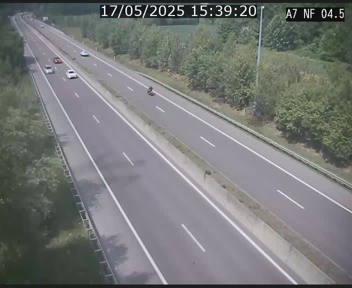 <h2>Caméra autoroute Luxembourg A7 - Passage à gibier Rëngelbour - direction Tunnel Grouft</h2>