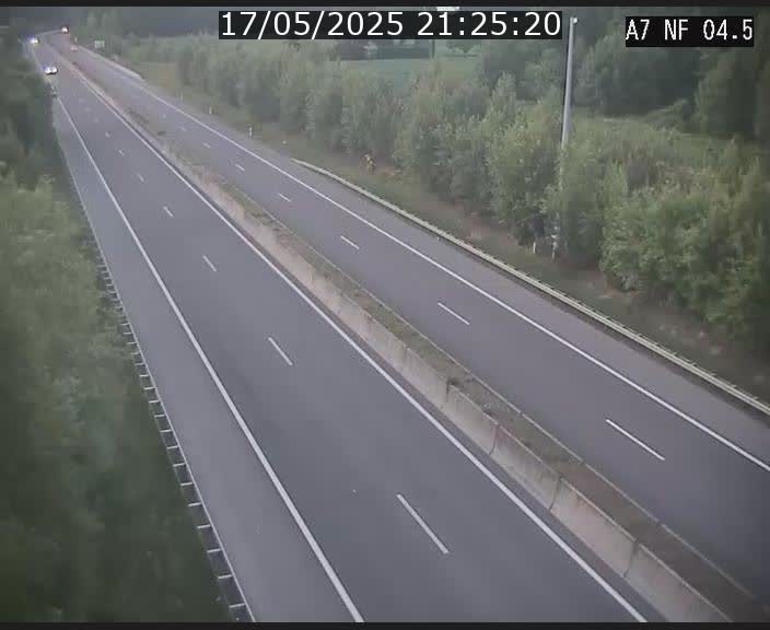 <h2>Caméra autoroute Luxembourg A7 - Passage à gibier Rëngelbour - direction Tunnel Grouft</h2>