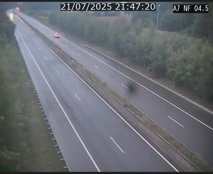 <h2>Caméra autoroute Luxembourg A7 - Passage à gibier Rëngelbour - direction Tunnel Grouft</h2>