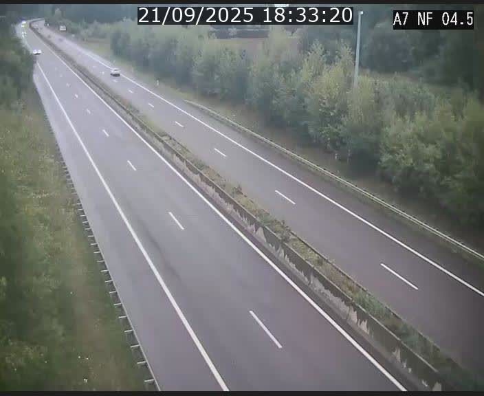 Caméra autoroute Luxembourg A7 - Passage à gibier Rëngelbour - direction Tunnel Grouft