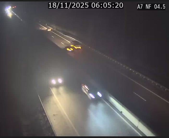 Caméra autoroute Luxembourg A7 - Passage à gibier Rëngelbour - direction Tunnel Grouft