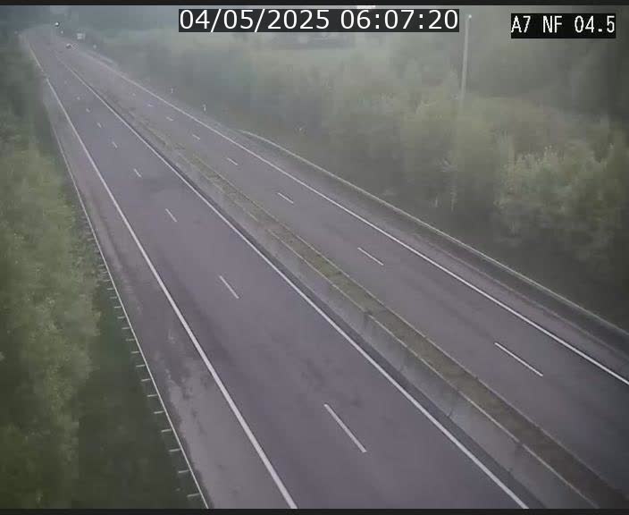 Caméra autoroute Luxembourg A7 - Passage à gibier Rëngelbour - direction Tunnel Grouft