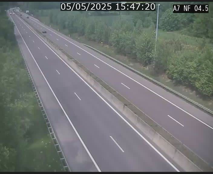 Caméra autoroute Luxembourg A7 - Passage à gibier Rëngelbour - direction Tunnel Grouft