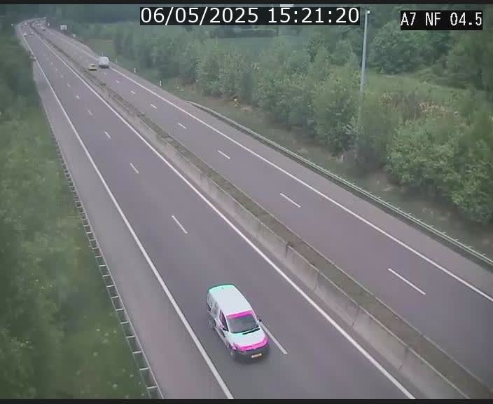 Caméra autoroute Luxembourg A7 - Passage à gibier Rëngelbour - direction Tunnel Grouft