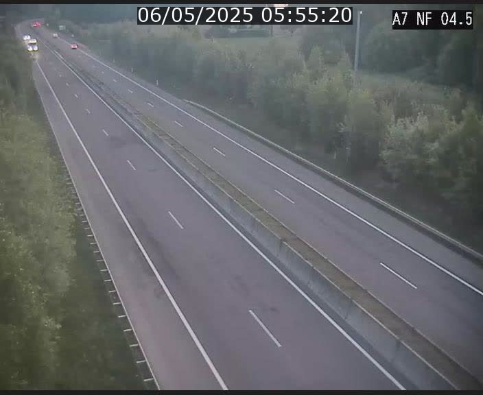 Caméra autoroute Luxembourg A7 - Passage à gibier Rëngelbour - direction Tunnel Grouft