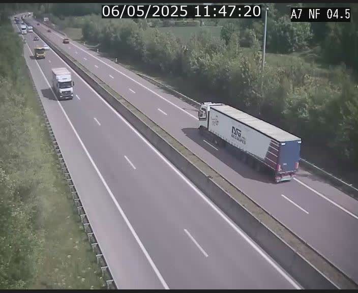 Caméra autoroute Luxembourg A7 - Passage à gibier Rëngelbour - direction Tunnel Grouft
