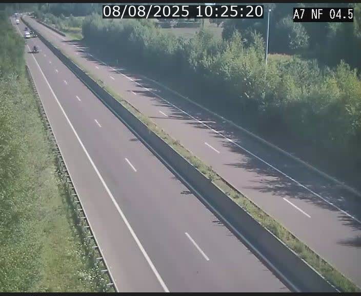 Caméra autoroute Luxembourg A7 - Passage à gibier Rëngelbour - direction Tunnel Grouft