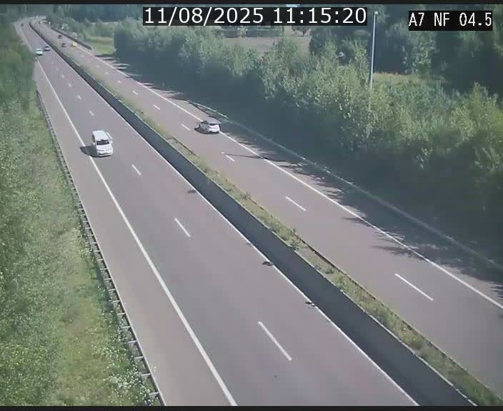 Caméra autoroute Luxembourg A7 - Passage à gibier Rëngelbour - direction Tunnel Grouft