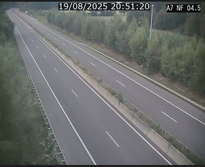 Caméra autoroute Luxembourg A7 - Passage à gibier Rëngelbour - direction Tunnel Grouft