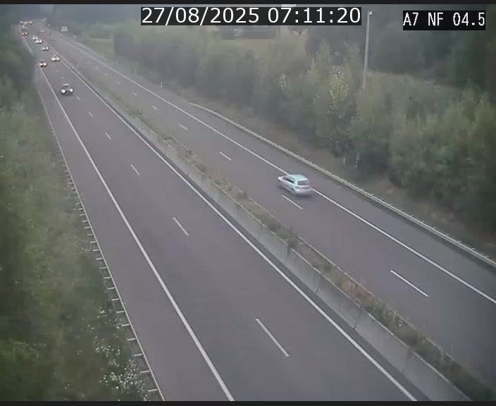 Caméra autoroute Luxembourg A7 - Passage à gibier Rëngelbour - direction Tunnel Grouft