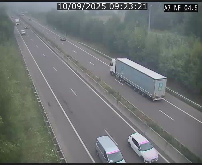 Caméra autoroute Luxembourg A7 - Passage à gibier Rëngelbour - direction Tunnel Grouft