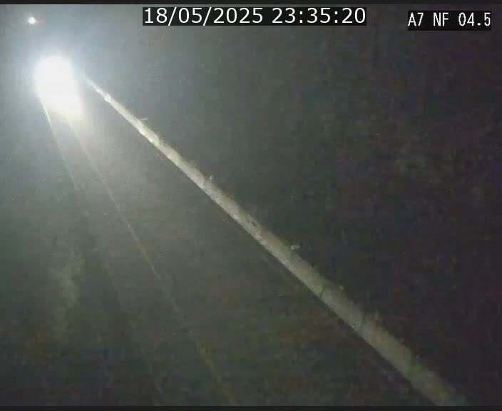 <h2>Caméra autoroute Luxembourg A7 - Passage à gibier Rëngelbour - direction Tunnel Grouft</h2>