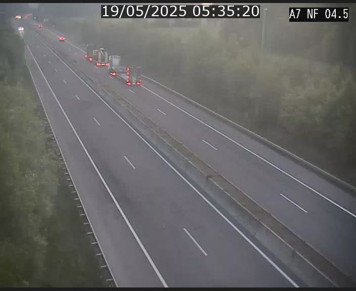 <h2>Caméra autoroute Luxembourg A7 - Passage à gibier Rëngelbour - direction Tunnel Grouft</h2>