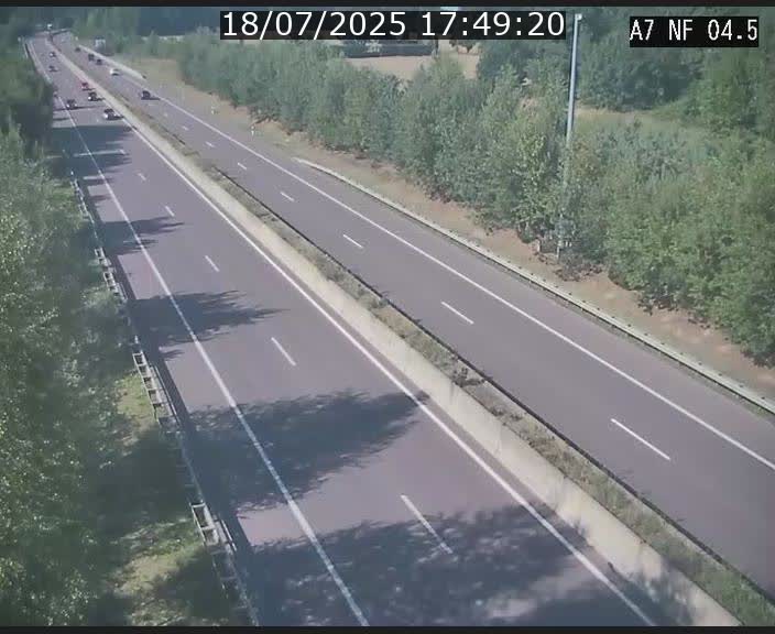 <h2>Caméra autoroute Luxembourg A7 - Passage à gibier Rëngelbour - direction Tunnel Grouft</h2>