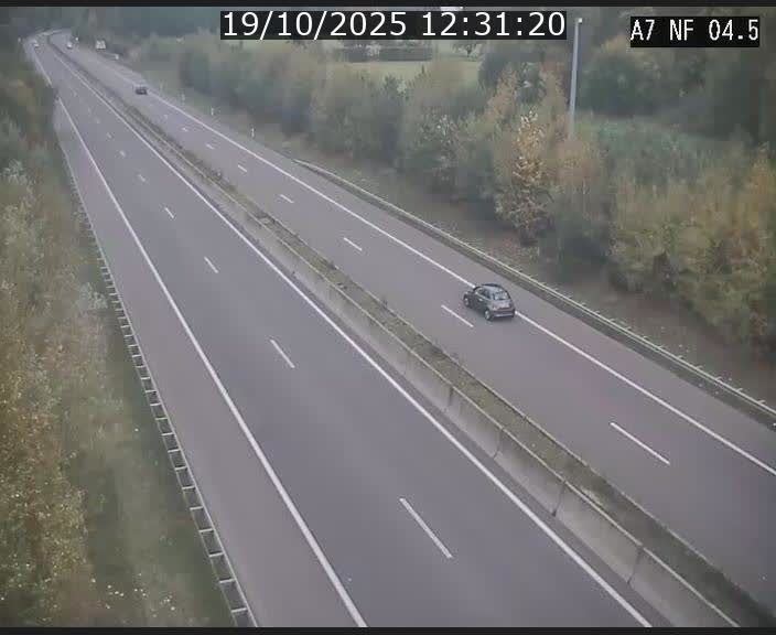 <h2>Caméra autoroute Luxembourg A7 - Passage à gibier Rëngelbour - direction Tunnel Grouft</h2>