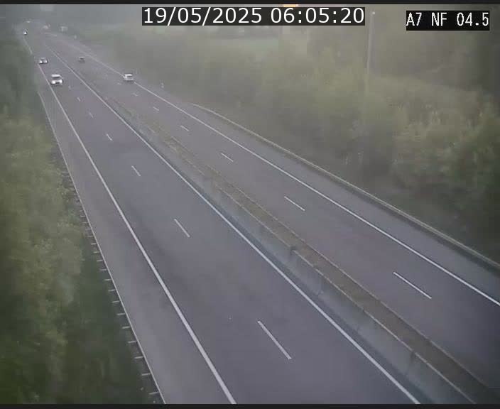 <h2>Caméra autoroute Luxembourg A7 - Passage à gibier Rëngelbour - direction Tunnel Grouft</h2>