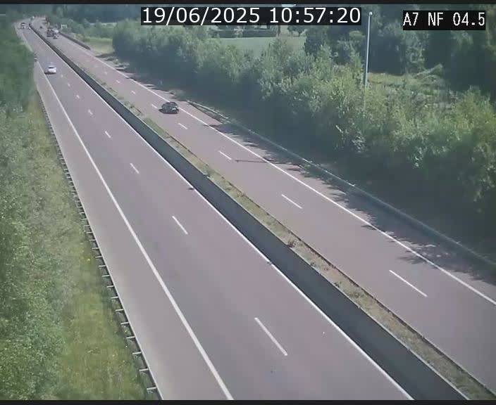 <h2>Caméra autoroute Luxembourg A7 - Passage à gibier Rëngelbour - direction Tunnel Grouft</h2>