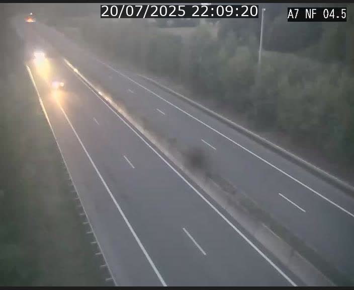 <h2>Caméra autoroute Luxembourg A7 - Passage à gibier Rëngelbour - direction Tunnel Grouft</h2>