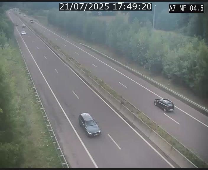 <h2>Caméra autoroute Luxembourg A7 - Passage à gibier Rëngelbour - direction Tunnel Grouft</h2>