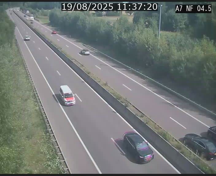 <h2>Caméra autoroute Luxembourg A7 - Passage à gibier Rëngelbour - direction Tunnel Grouft</h2>