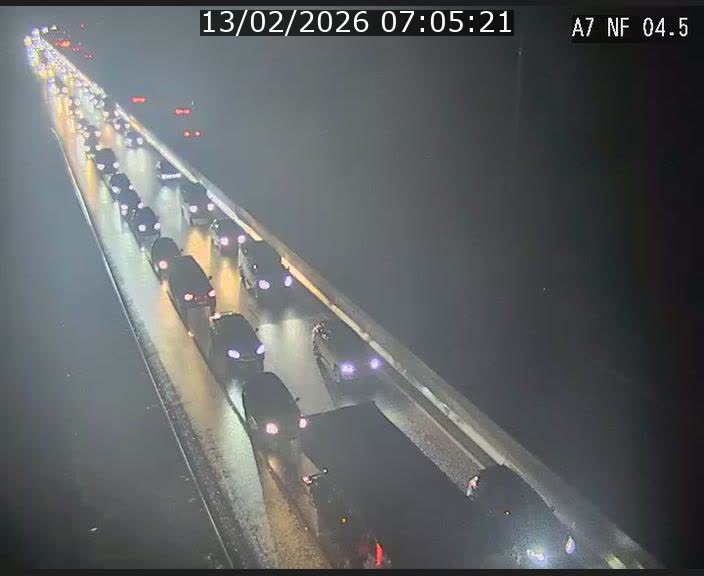 <h2>Caméra autoroute Luxembourg A7 - Passage à gibier Rëngelbour - direction Tunnel Grouft</h2>