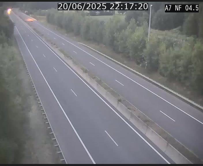 <h2>Caméra autoroute Luxembourg A7 - Passage à gibier Rëngelbour - direction Tunnel Grouft</h2>