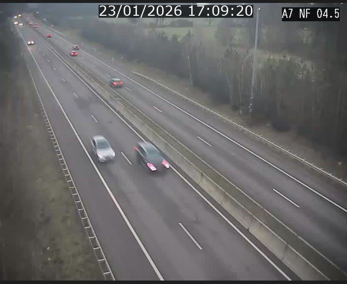 <h2>Caméra autoroute Luxembourg A7 - Passage à gibier Rëngelbour - direction Tunnel Grouft</h2>