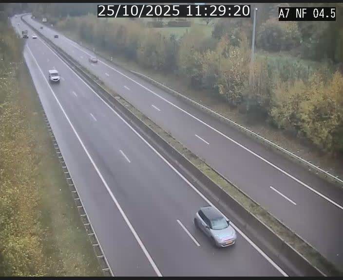 <h2>Caméra autoroute Luxembourg A7 - Passage à gibier Rëngelbour - direction Tunnel Grouft</h2>