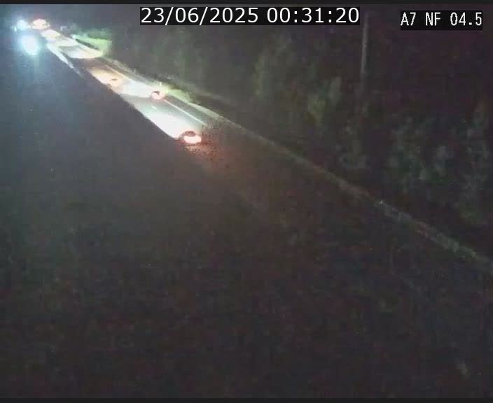 <h2>Caméra autoroute Luxembourg A7 - Passage à gibier Rëngelbour - direction Tunnel Grouft</h2>
